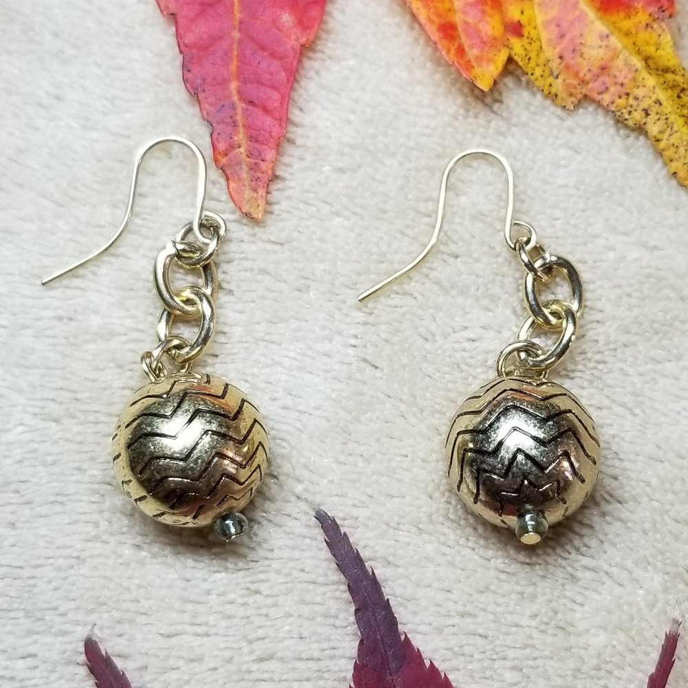 NEW Premier Designs Antiqued Dangle Earrings